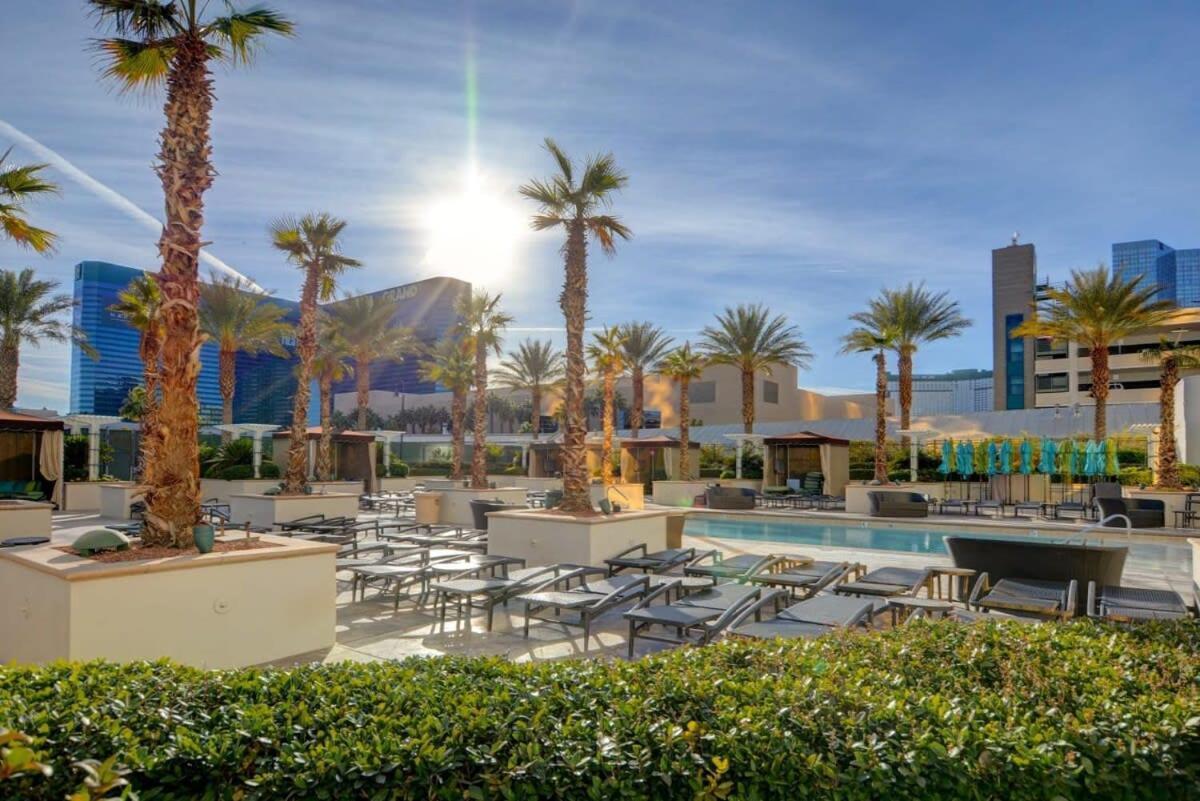 Mgm Signature-25-609 Strip View Jacuzzi Studio لاس فيغاس المظهر الخارجي الصورة