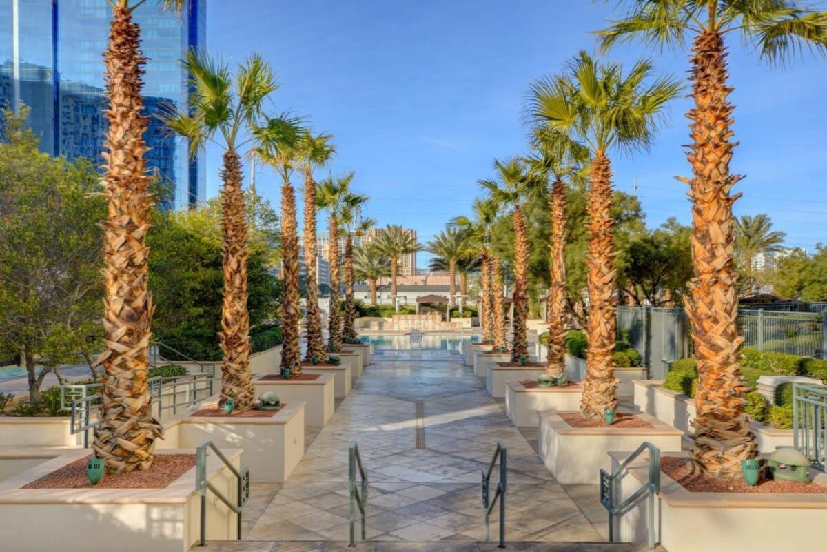 Mgm Signature-25-609 Strip View Jacuzzi Studio لاس فيغاس المظهر الخارجي الصورة